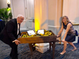 Roger Pynn and Kacie Escobar enjoy the 2019 FPRA Golden Image Awards gala.